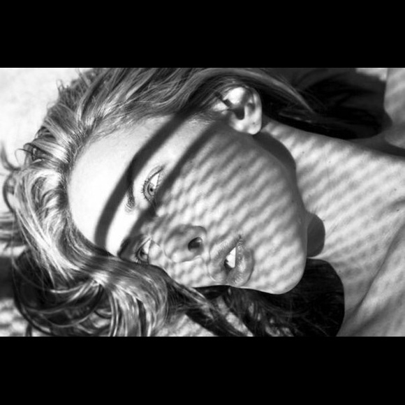 Meet your posher - Picture 3 of 4